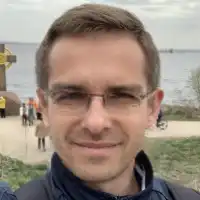 Макаров Лев